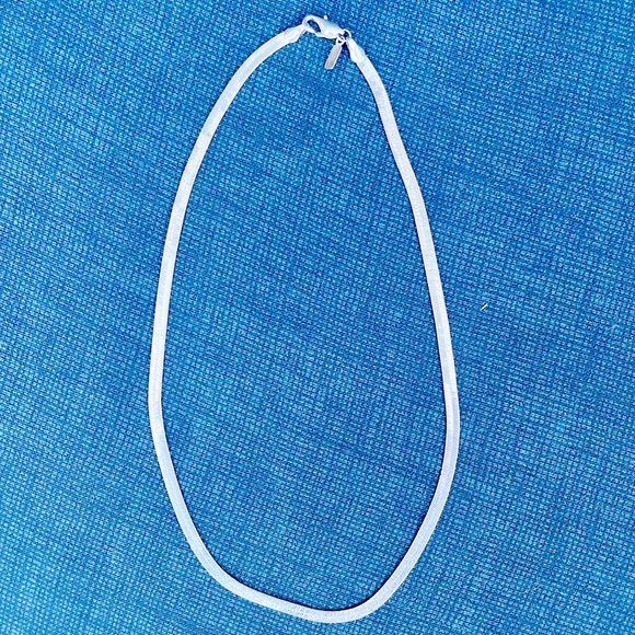 Timeless, Elegant Silver Herringbone Chain Necklace - Picture 3 of 6